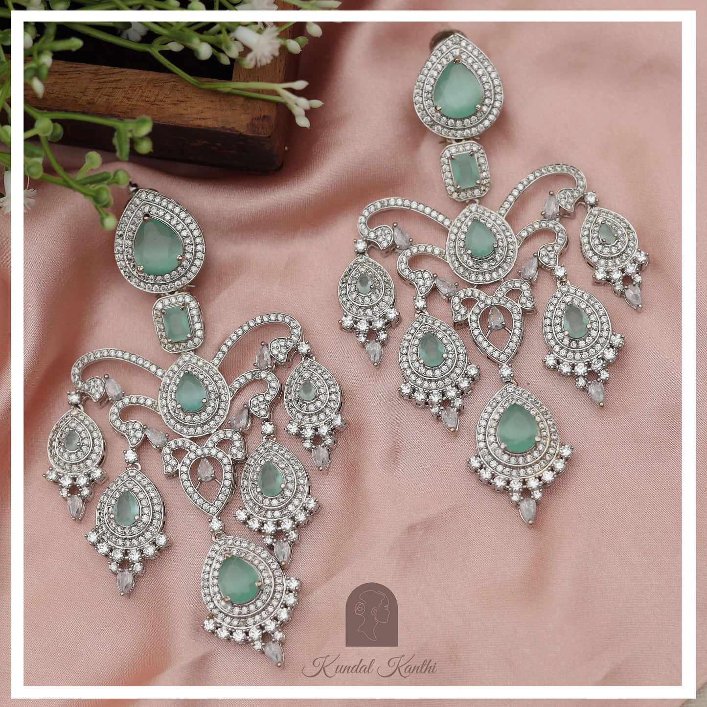 Pankhuri in Mint