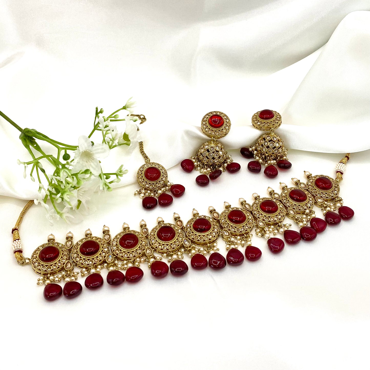 Monalisa Choker in Red