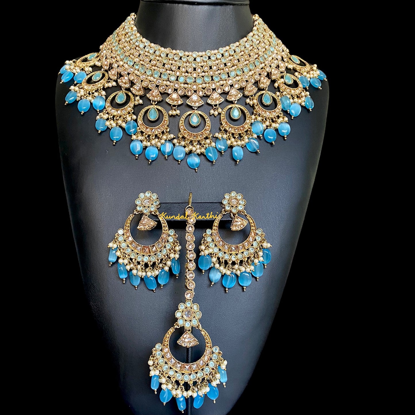 Bahar Necklace Set