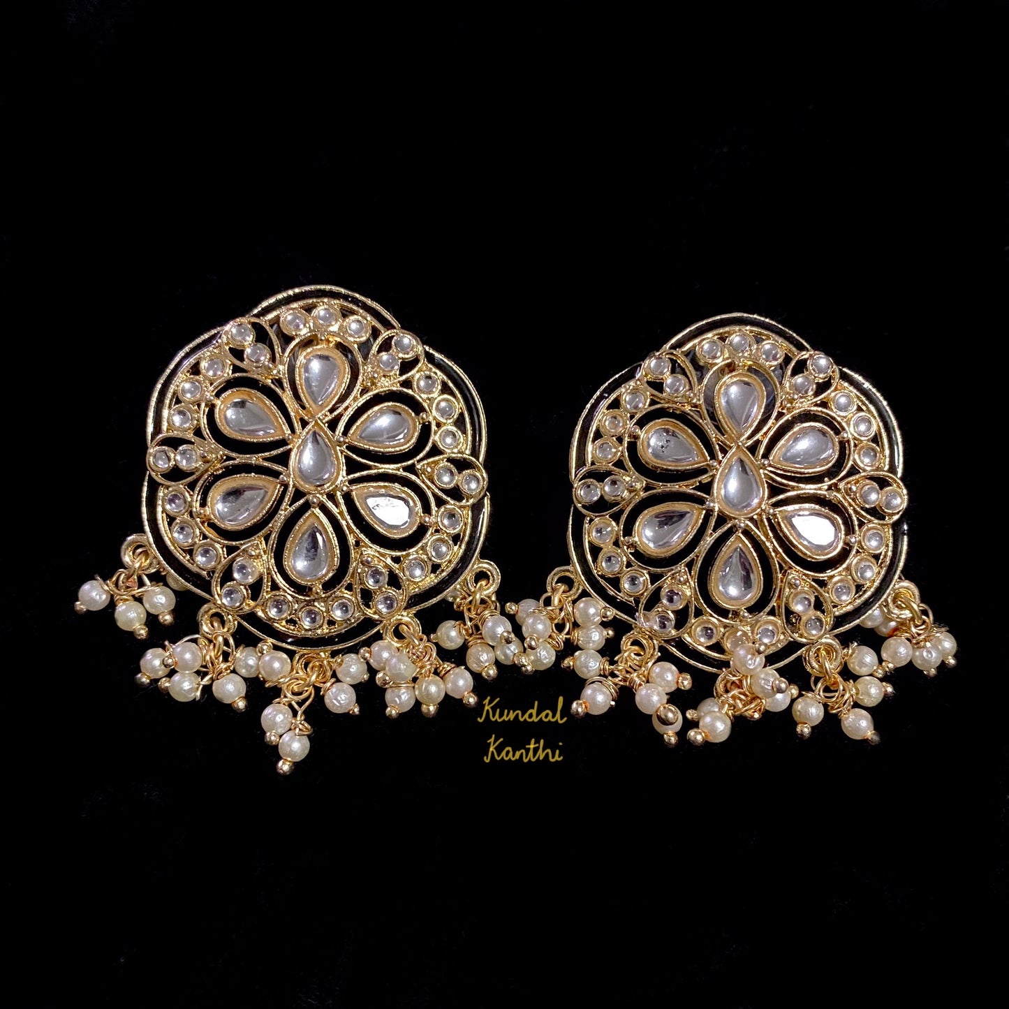 Laila Studs