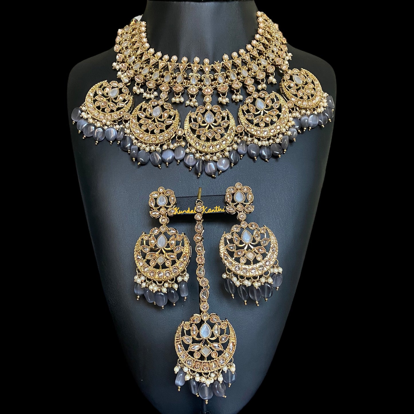 Yaseera Necklace Set