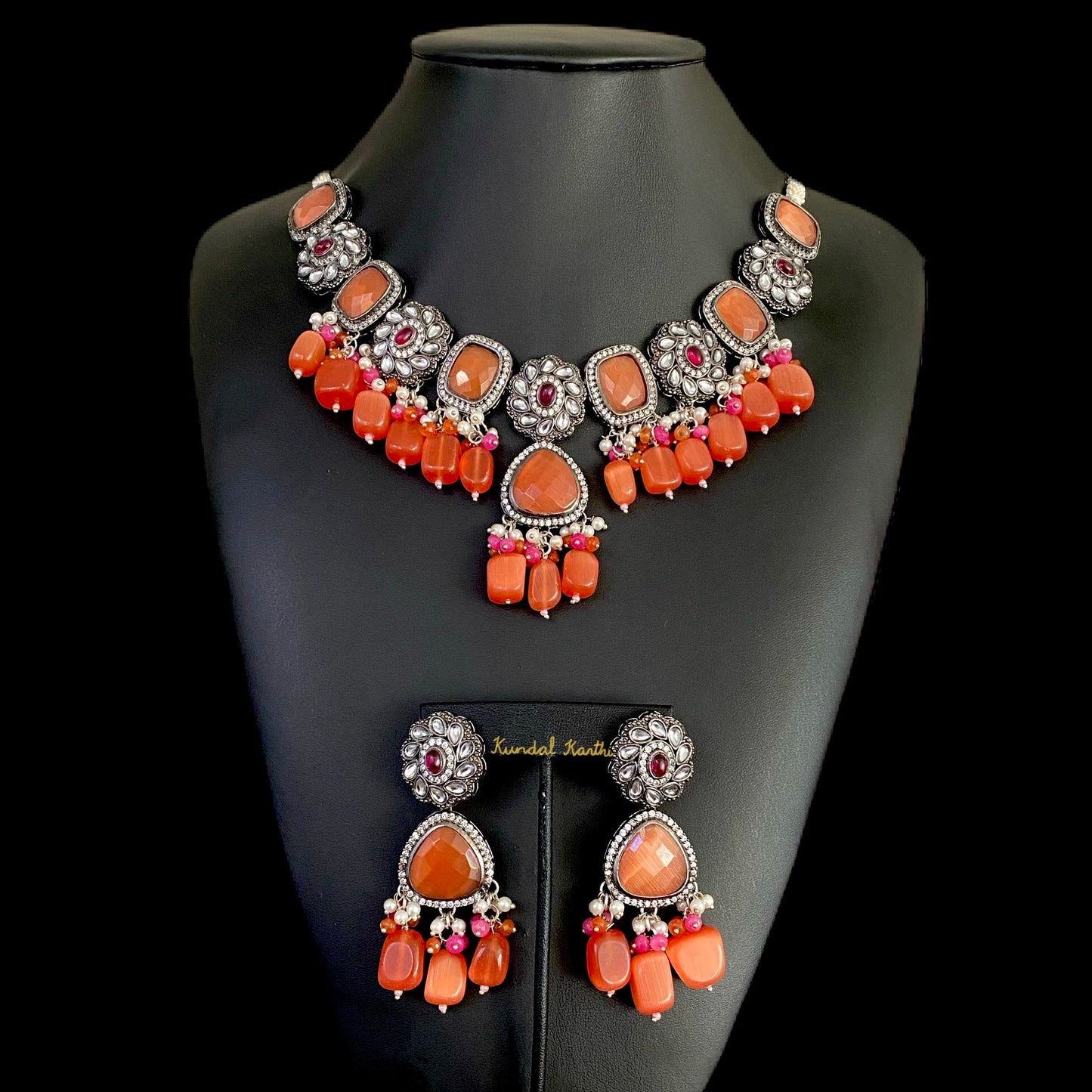 Iris Necklace set