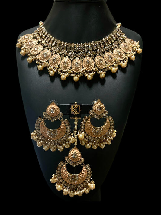 Naina Necklace set