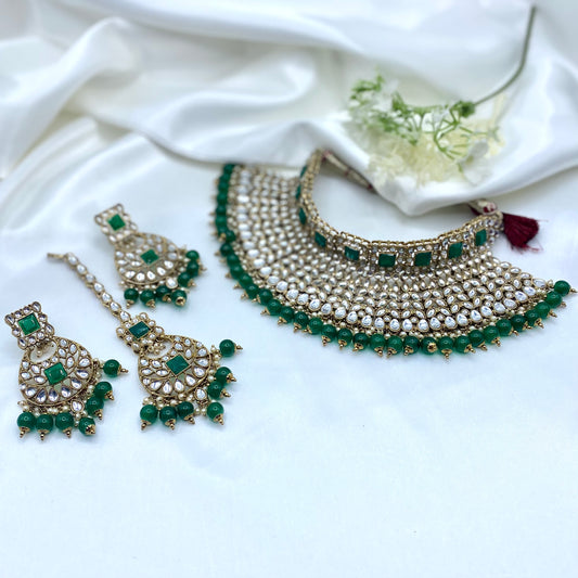 Dreamy in Antique Gold and Green