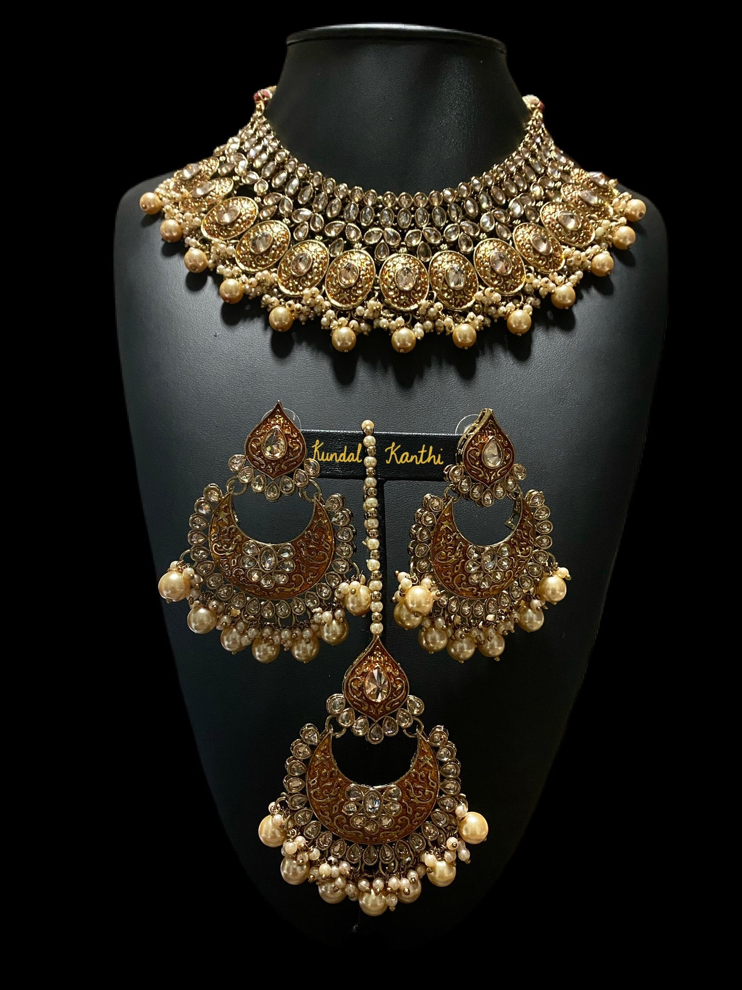 Naina Necklace set