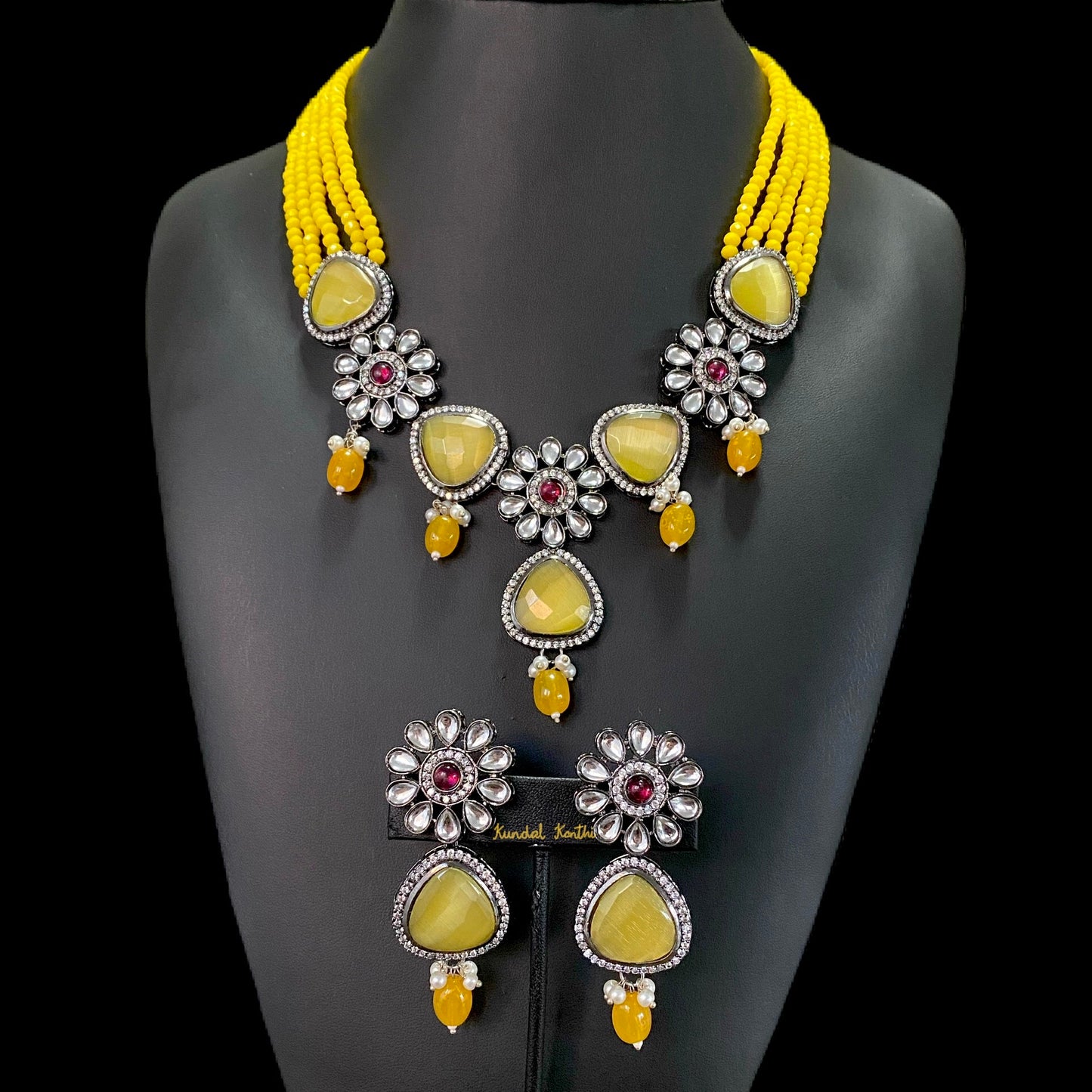 Petal Necklace set