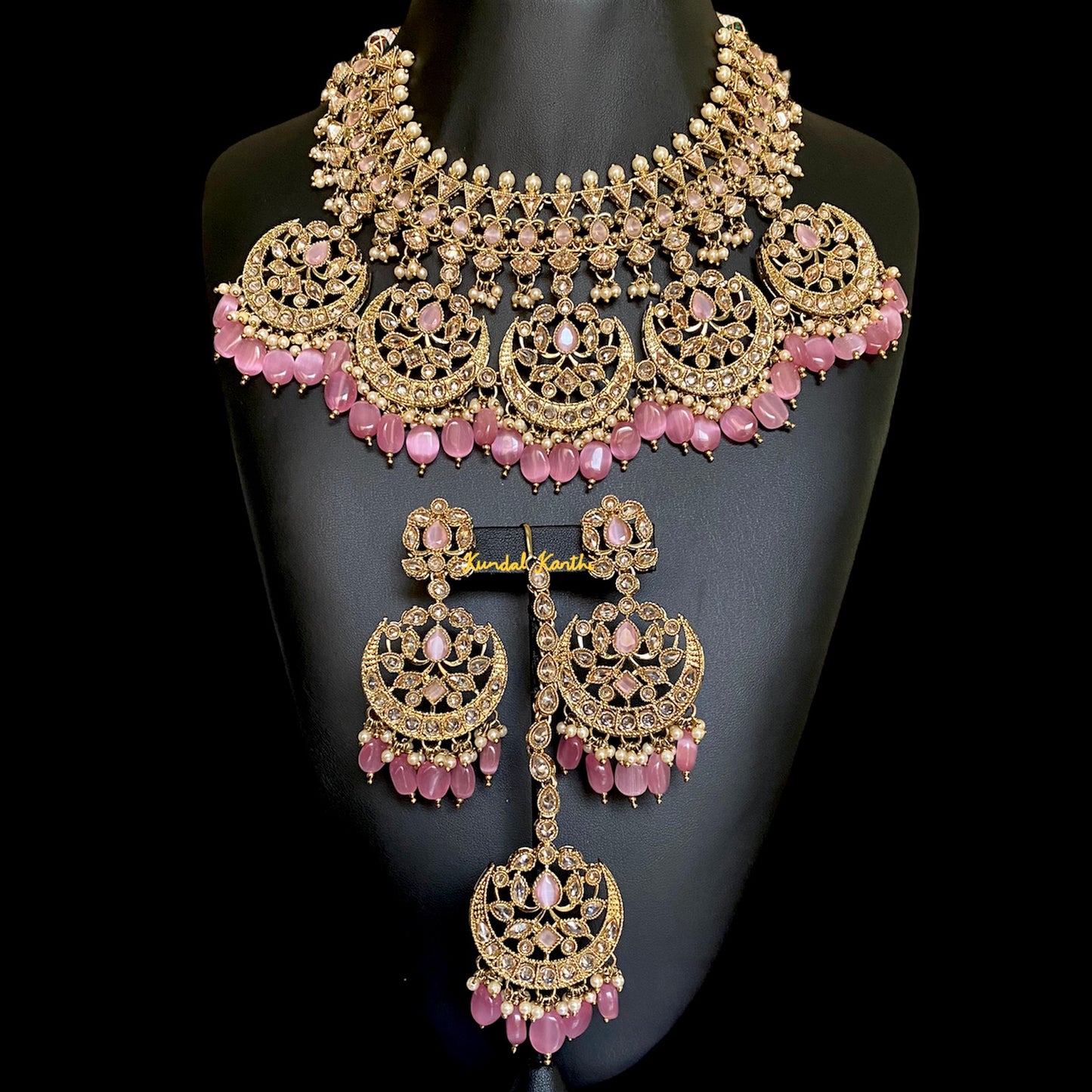 Yaseera Necklace Set