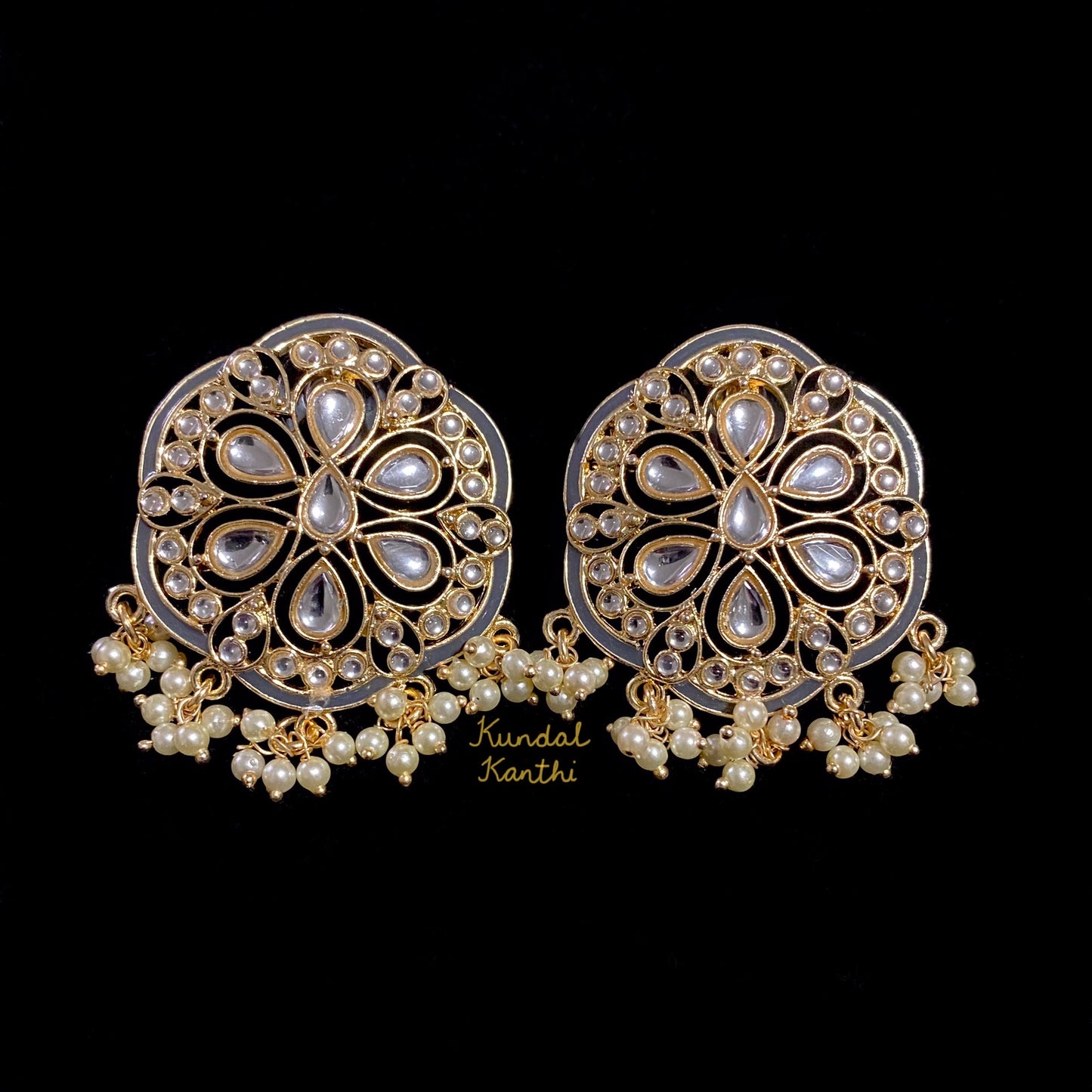 Laila Studs