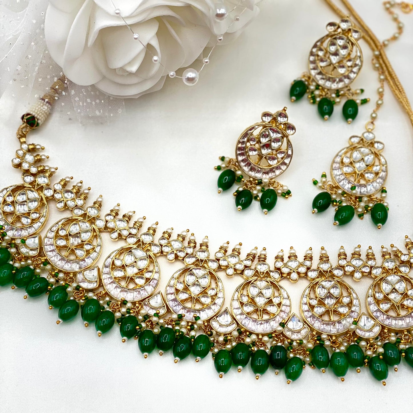 Liyana Choker in Green