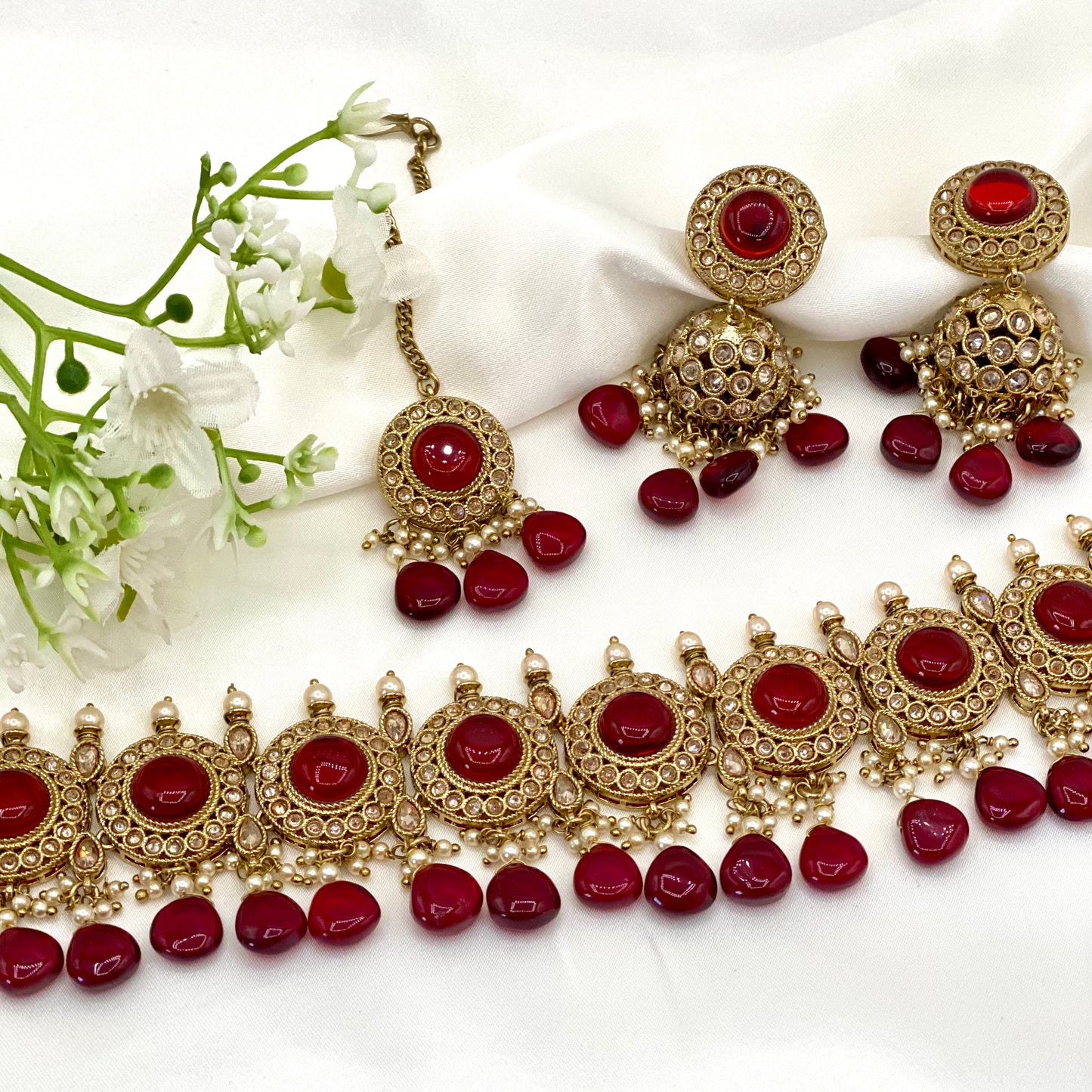 Monalisa Choker in Red