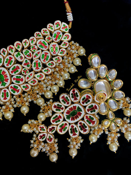 Gulnaz Choker