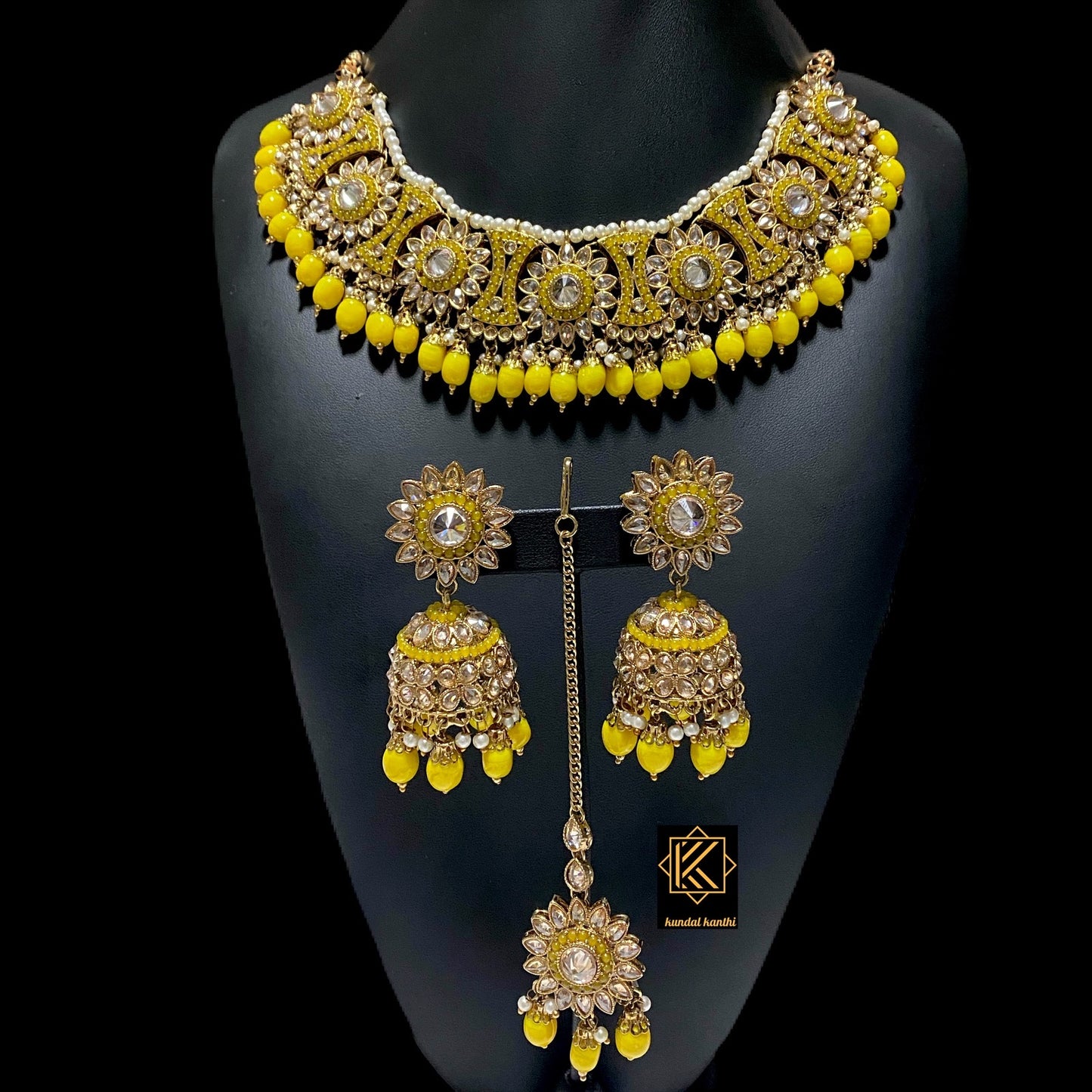 Arvika Necklace Set