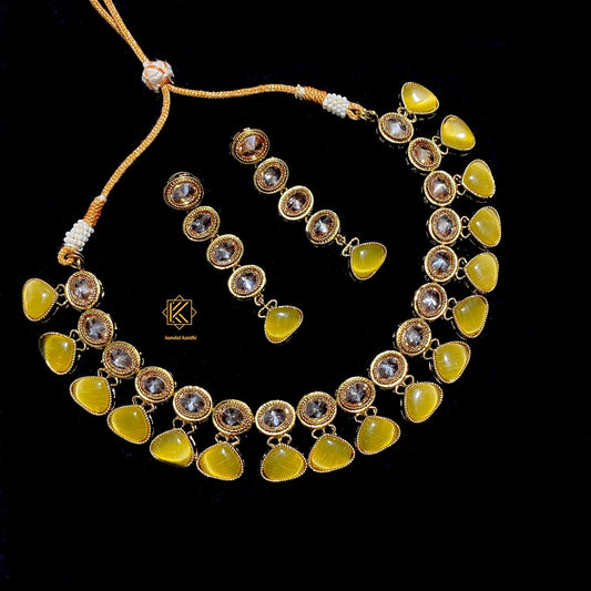 Naiza Necklace Set