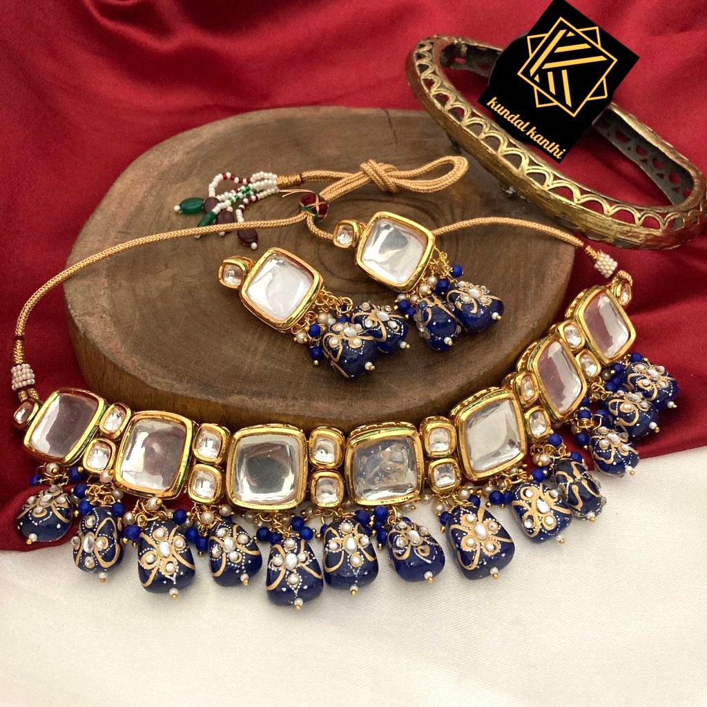 Avani Necklace Set