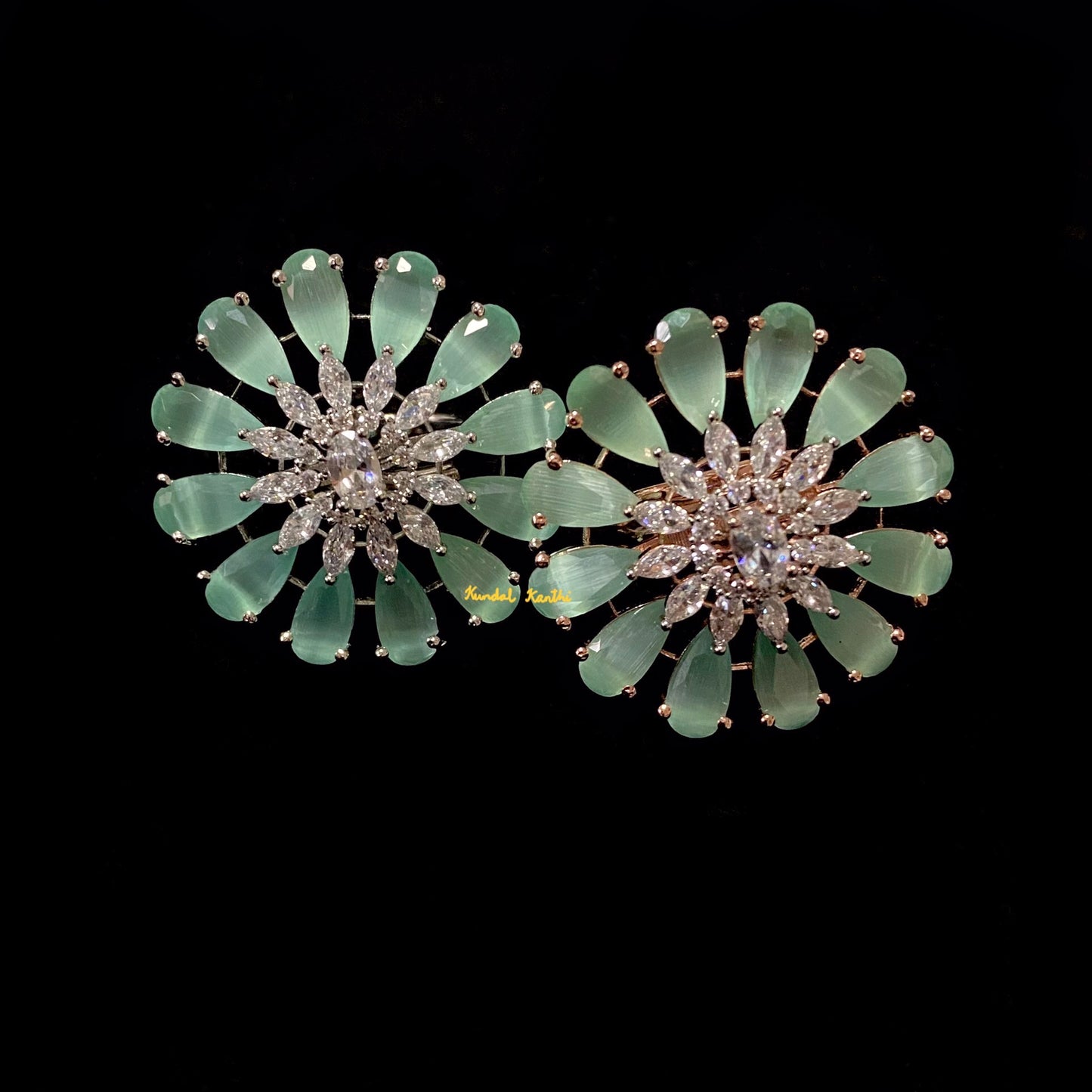 Ava Ring