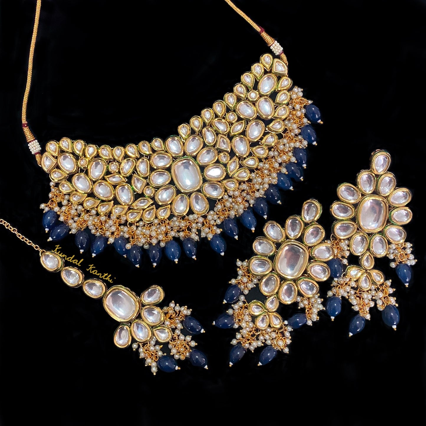 Gulnaz Choker